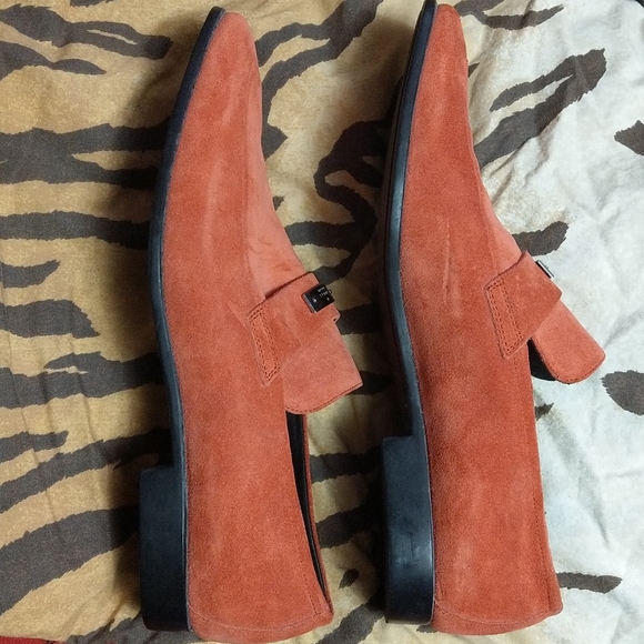 Gucci Red Suede Loafers - Picture 4 of 8